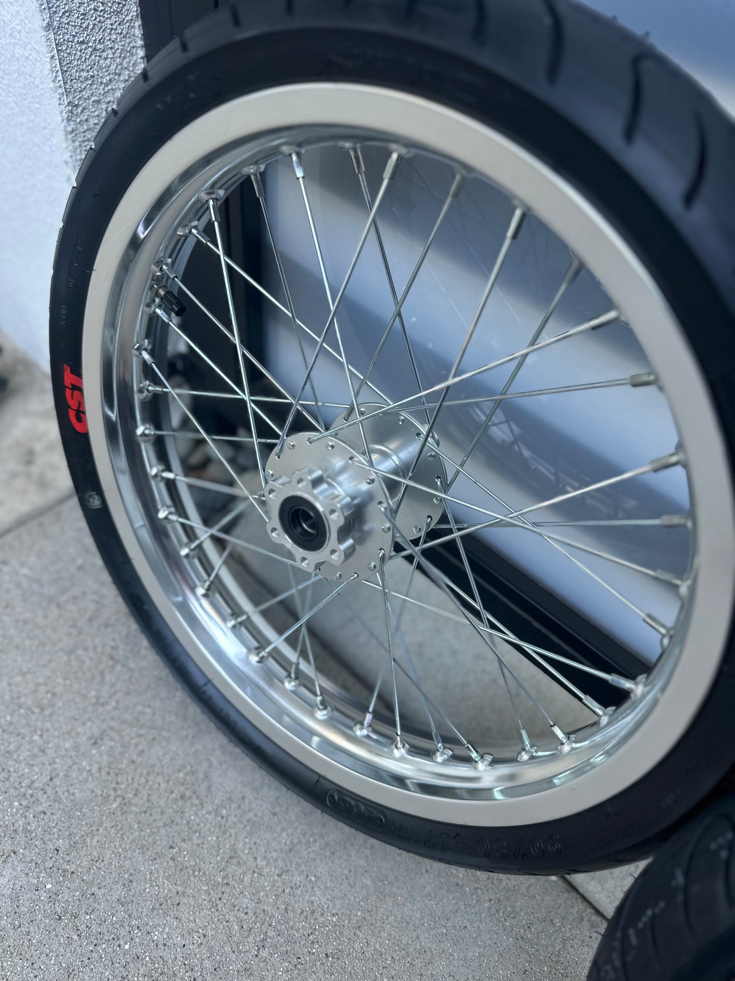 17 INCH SUPERMOTOS