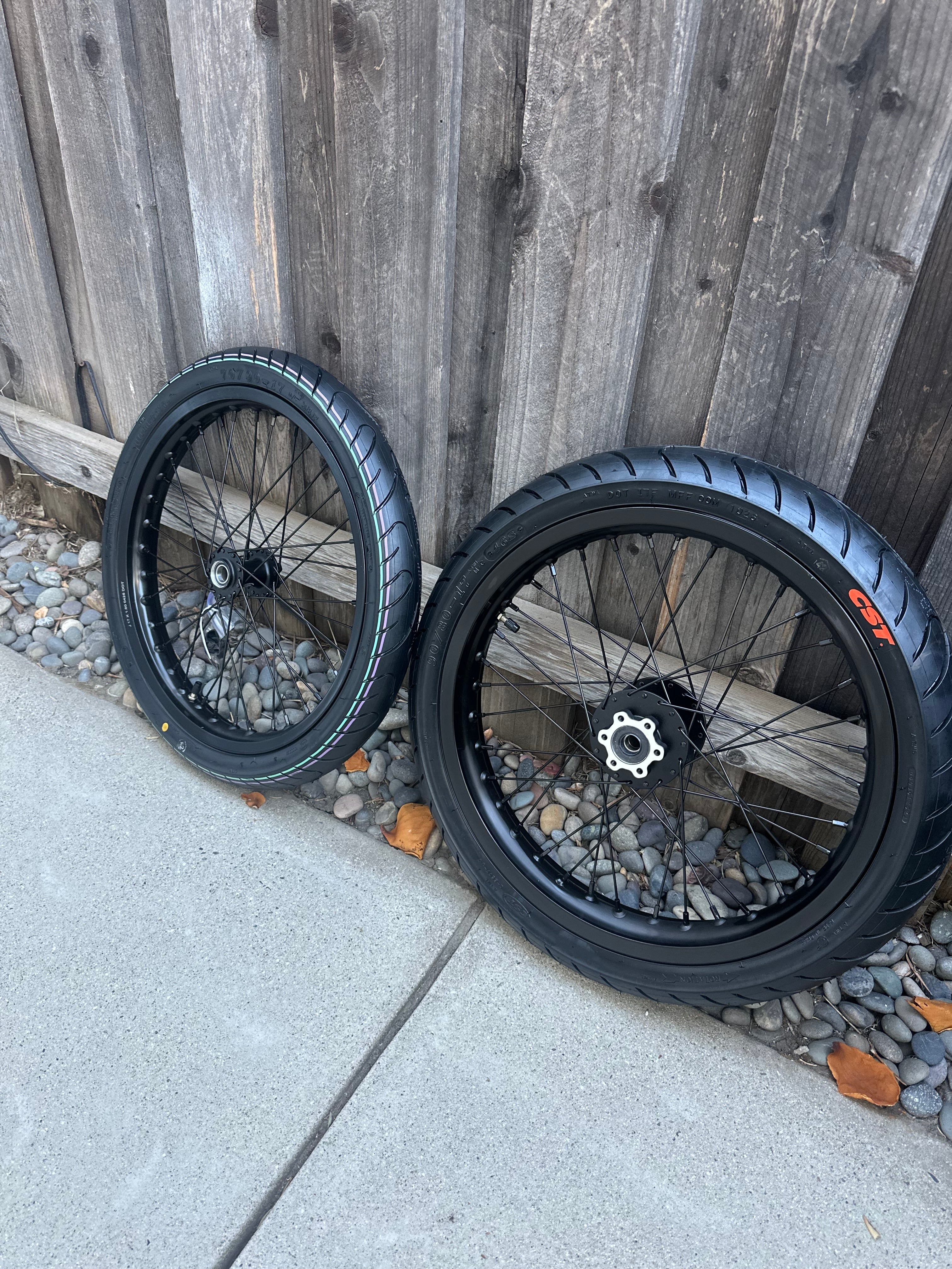 17 INCH SUPERMOTOS